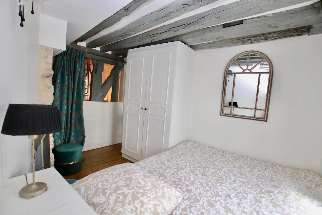 Vivienne Apartment Paris